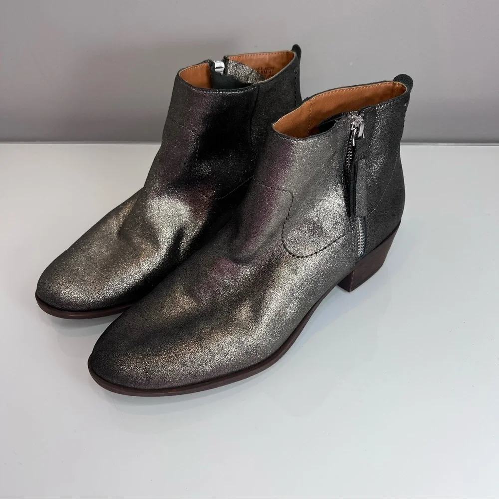 Lucky Brand pewter metallic leather ankle boots size 9.5
